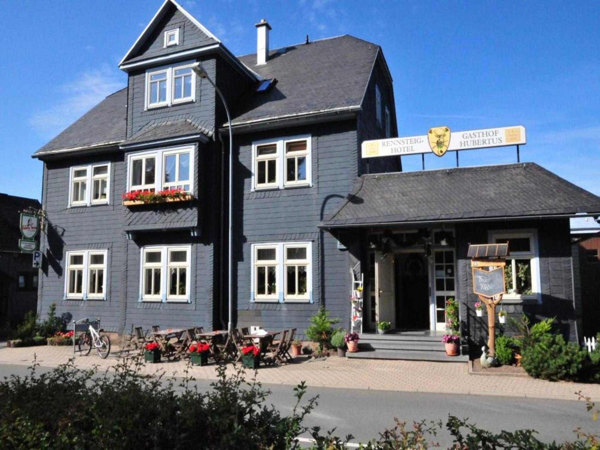 Holiday Home In Neustadt Am Rennsteig With Pond Exteriör bild
